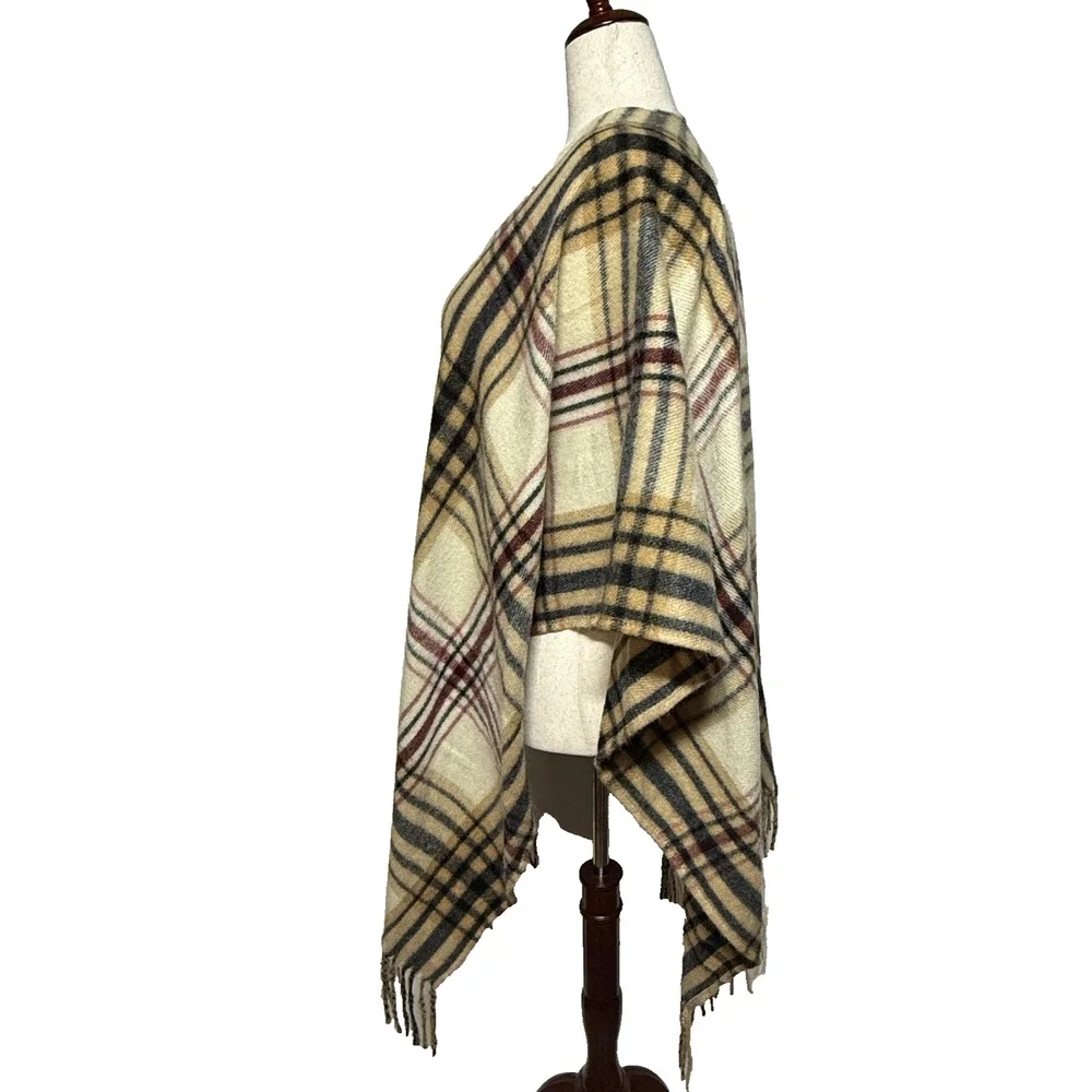 Woolrich Poncho Cape Womens One‎ Size Tan Red Plaid Fringe Hem Shawl Boho